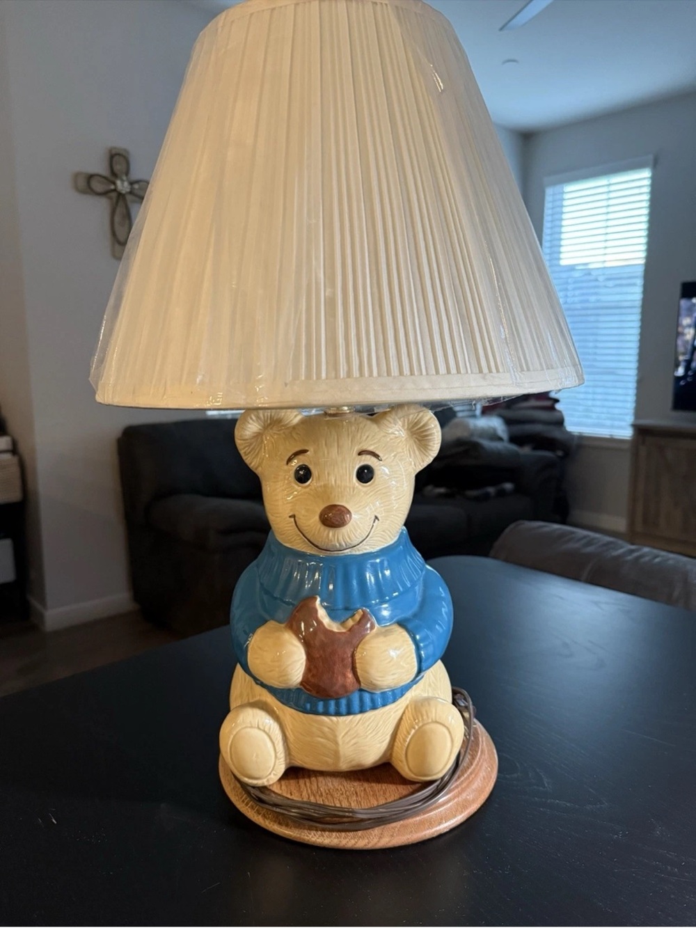 Metlox Pottery Poppy Trail Teddy Bear Eating Cookie Lamp Excellent Condition